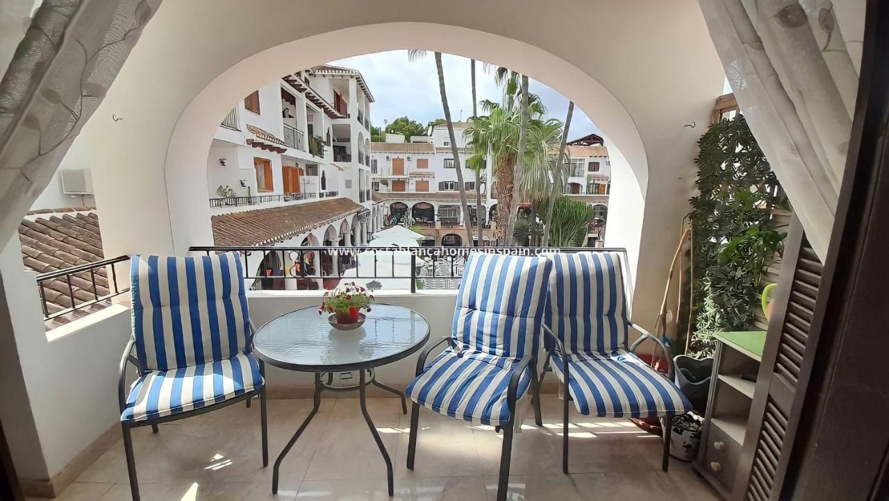 Apartment On The Plaza Alicante Buitenkant foto