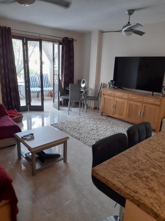 Apartment On The Plaza Alicante Buitenkant foto